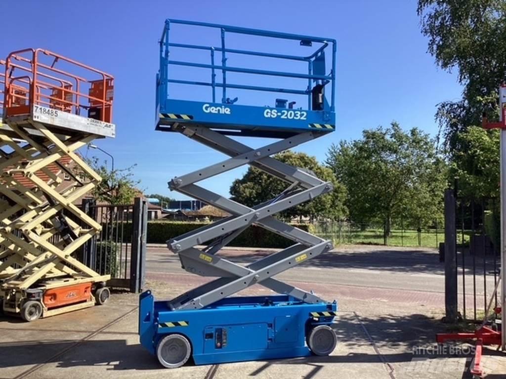 Genie GS2032 가위형 리프트