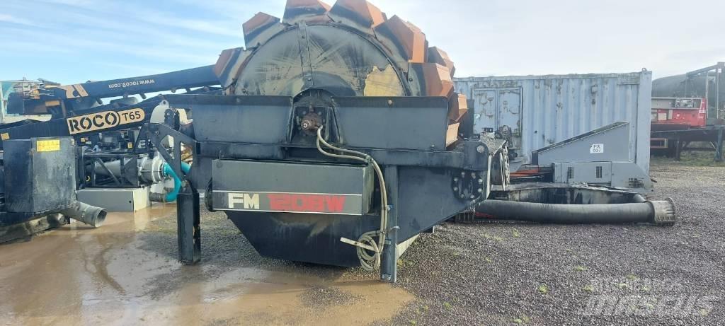 Terex FM120BW 스크리너