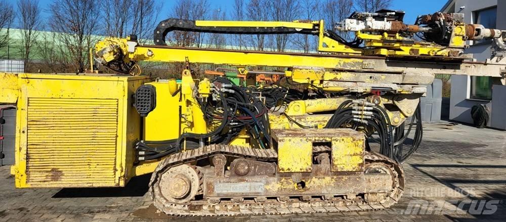 Klemm KR806-3D 말뚝설치기