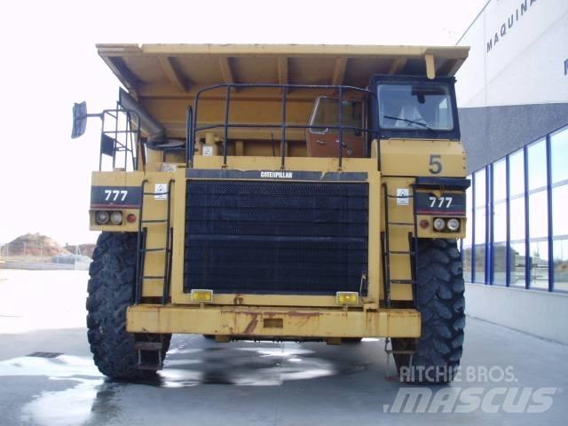 CAT 777 초대형 덤프 트럭