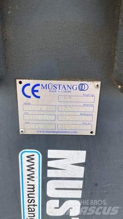 Mustang SB 200 브레이커
