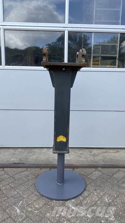 Mustang SB 200 브레이커