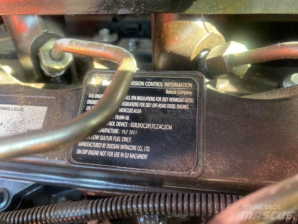 Bobcat T450  스키드로더
