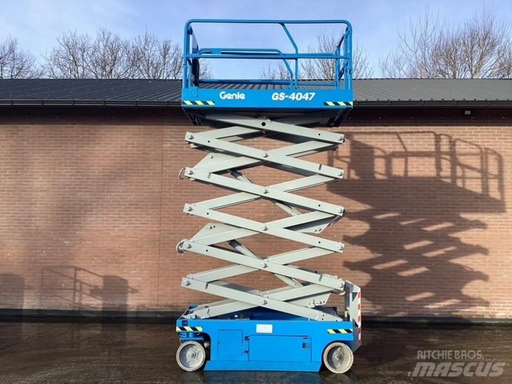 Genie GS4047 가위형 리프트