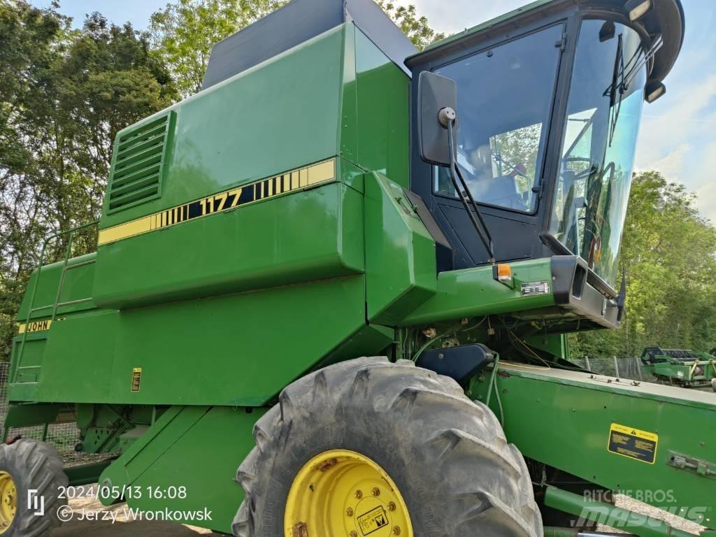 John Deere 1177 콤바인 수확기