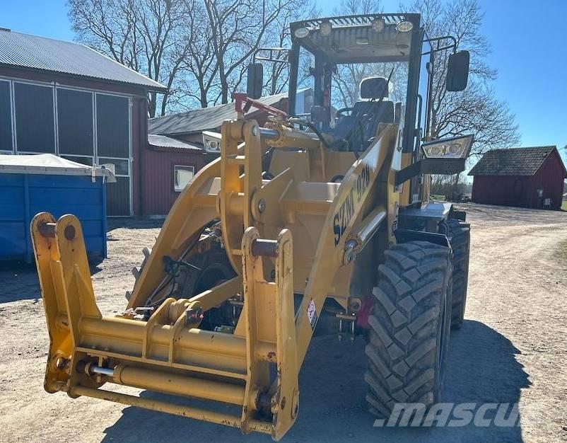  SZM 928  휠로우더