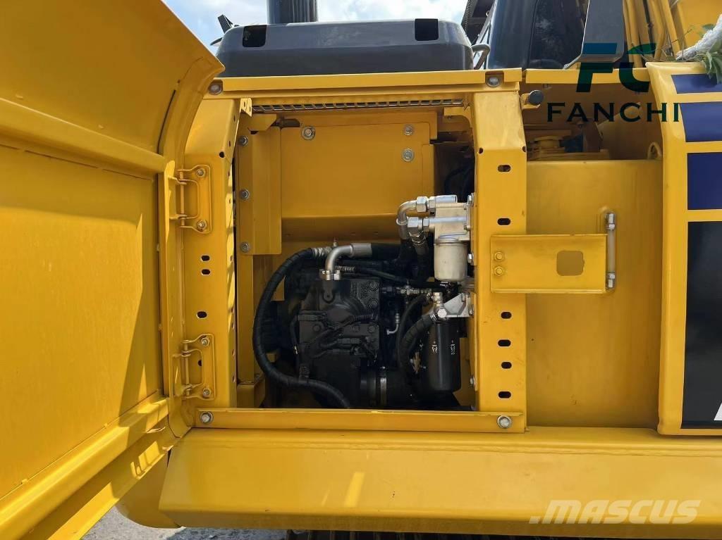 Komatsu PC 130 대형 굴삭기 29톤 이상