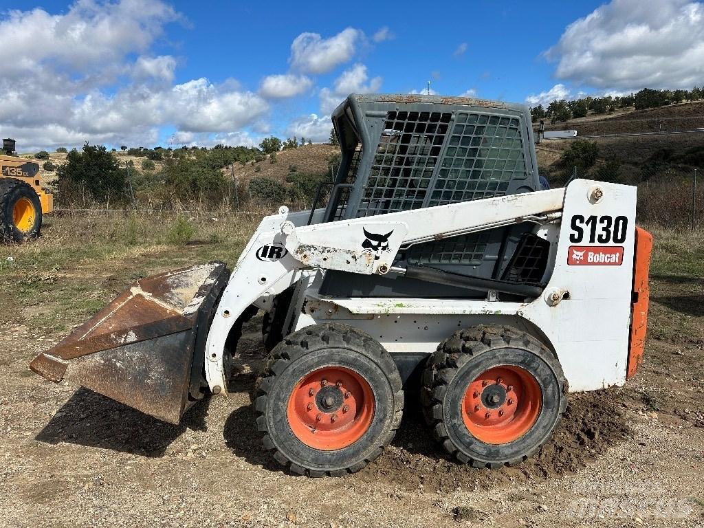 Bobcat S 130  스키드로더