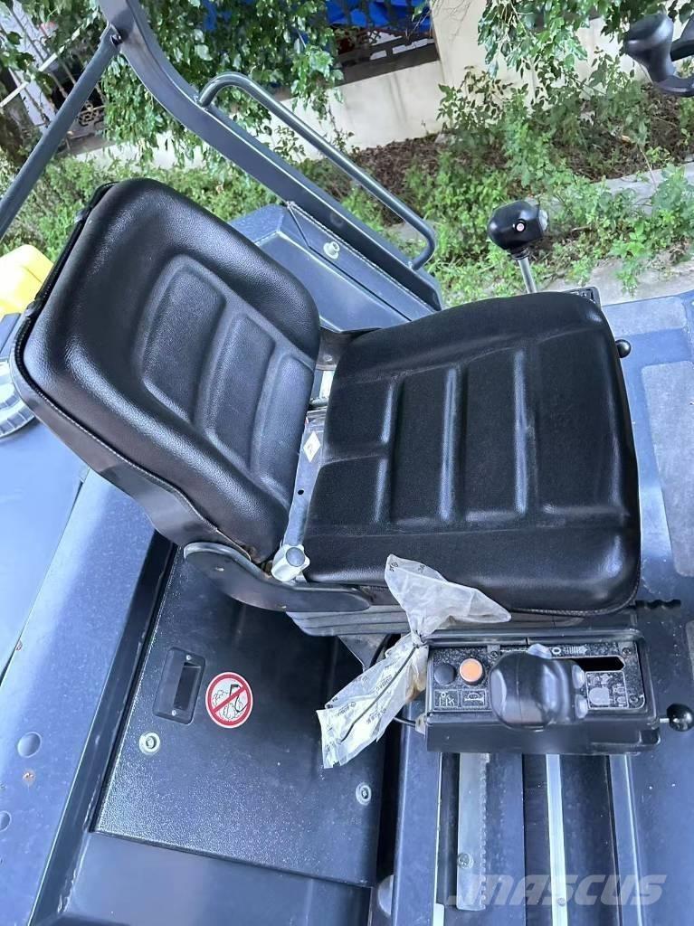 Bomag BW 203 SL-4 트윈 드럼 롤러