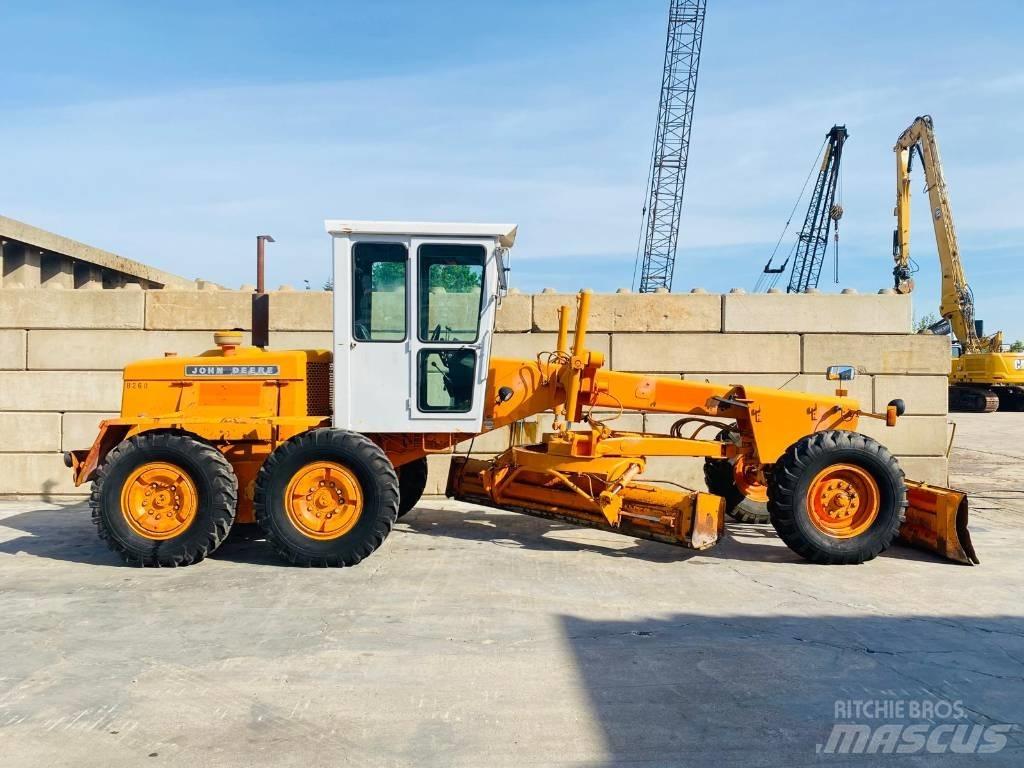 John Deere 570 A 그레이더