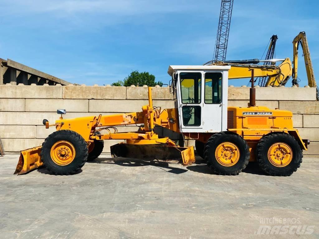 John Deere 570 A 그레이더