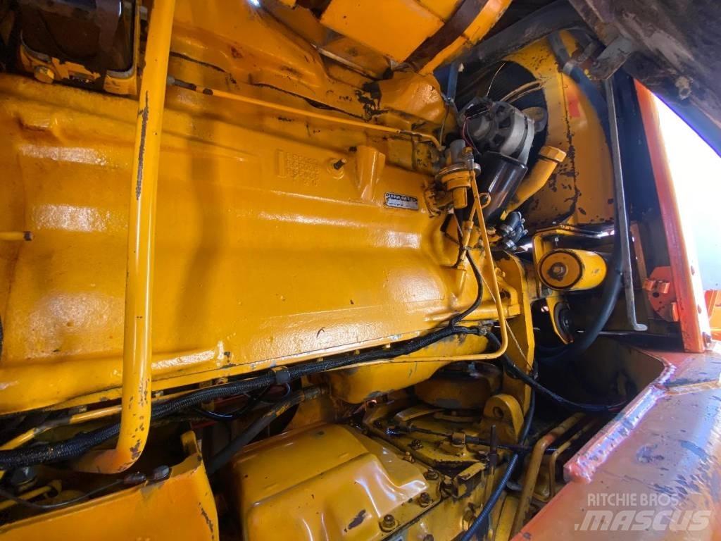 John Deere 570 A 그레이더