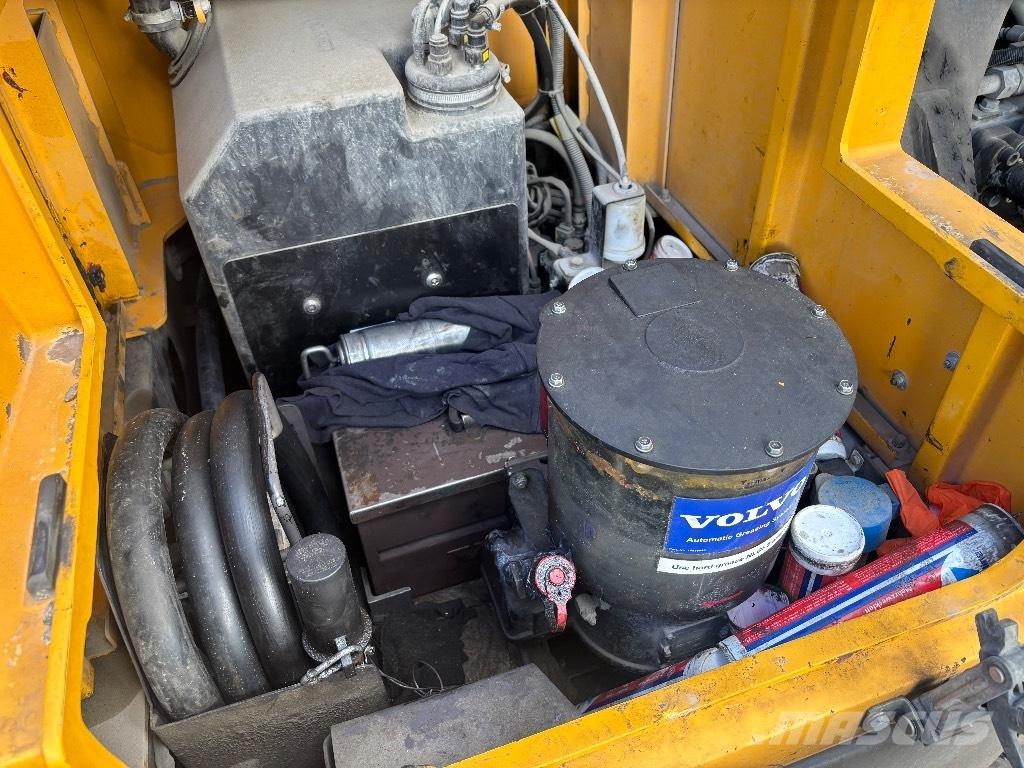 Volvo EC 380 EL 대형 굴삭기 29톤 이상