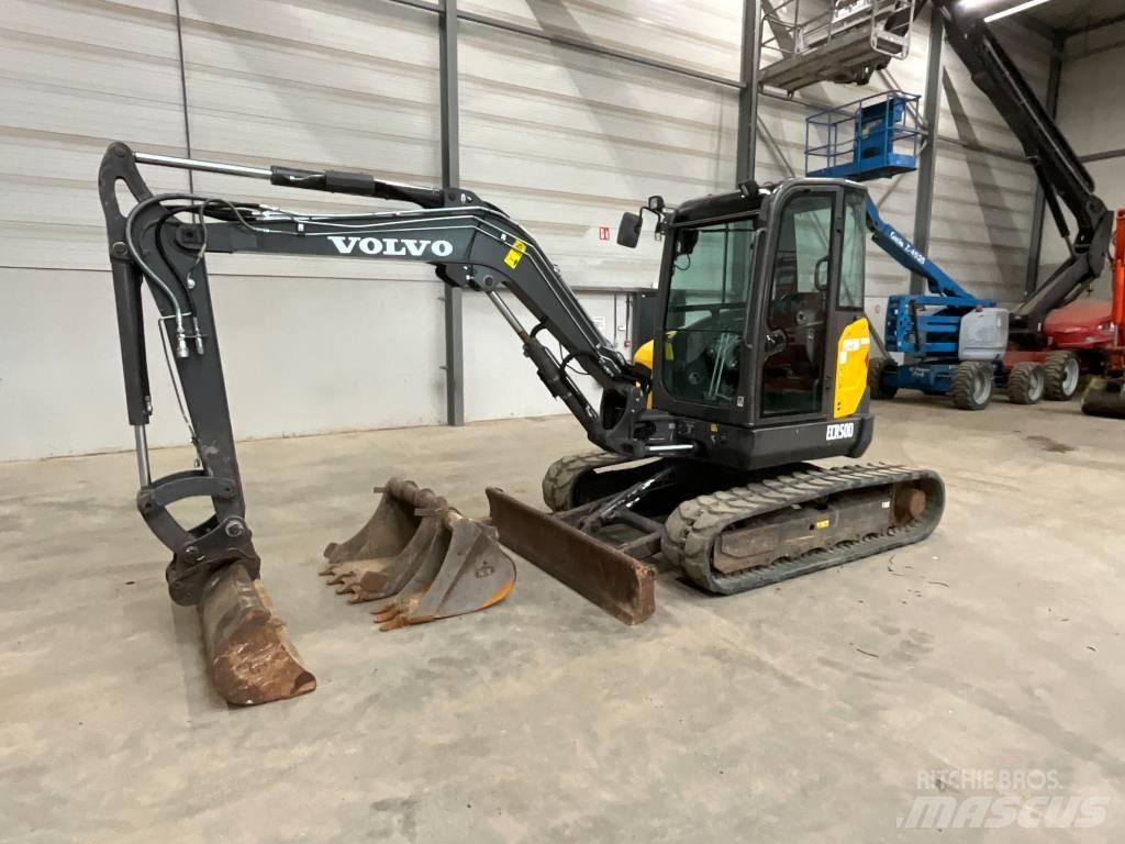 Volvo ECR 50 D 소형 굴삭기 7톤 미만