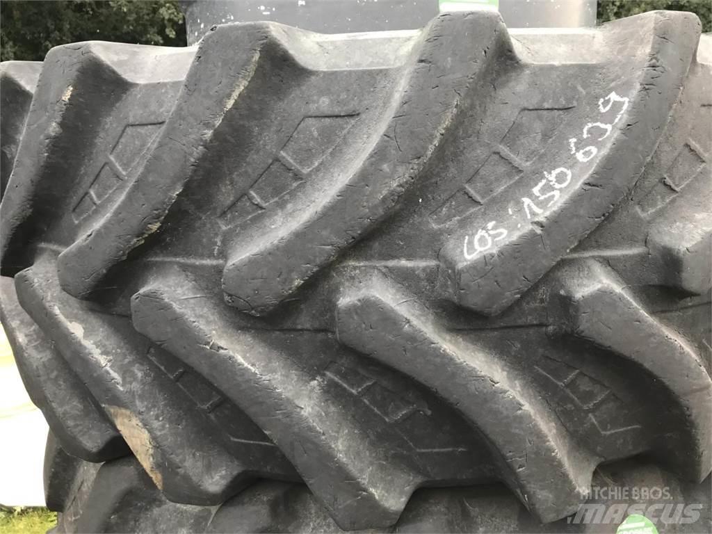 Petlas 600/65R34 타이어, 휠 및 림