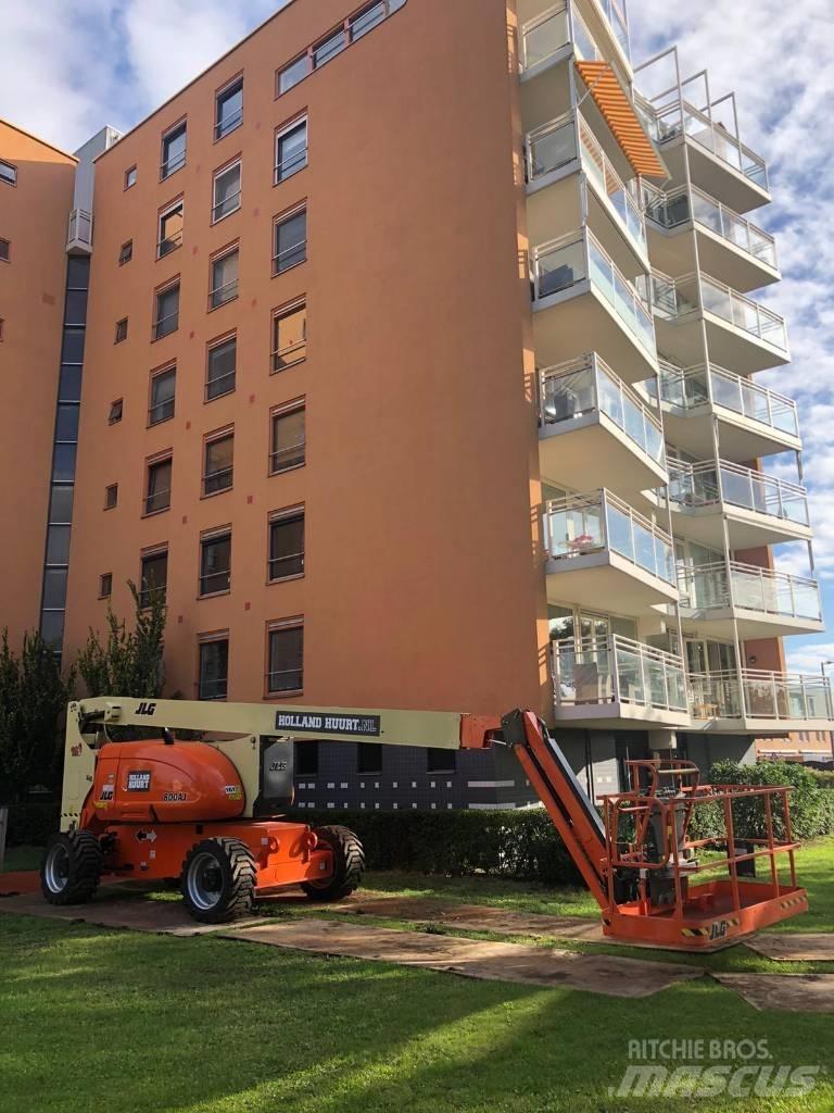 JLG 800 AJ 관절형 전동이동 리프트