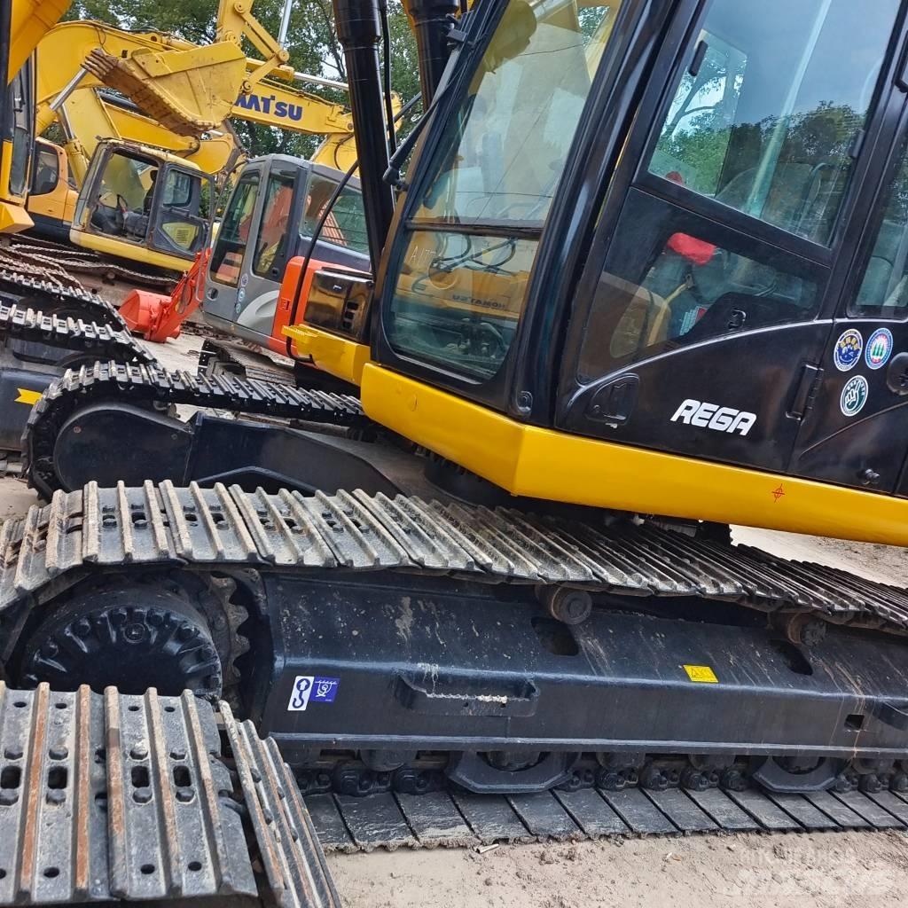 CAT 323 D 대형 굴삭기 29톤 이상