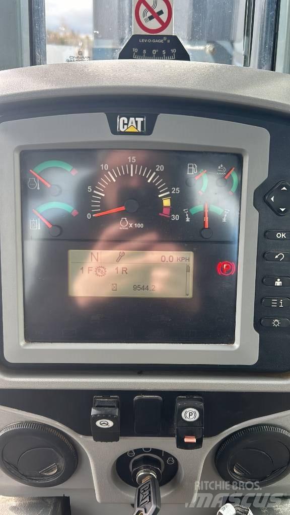 CAT 140 M 그레이더