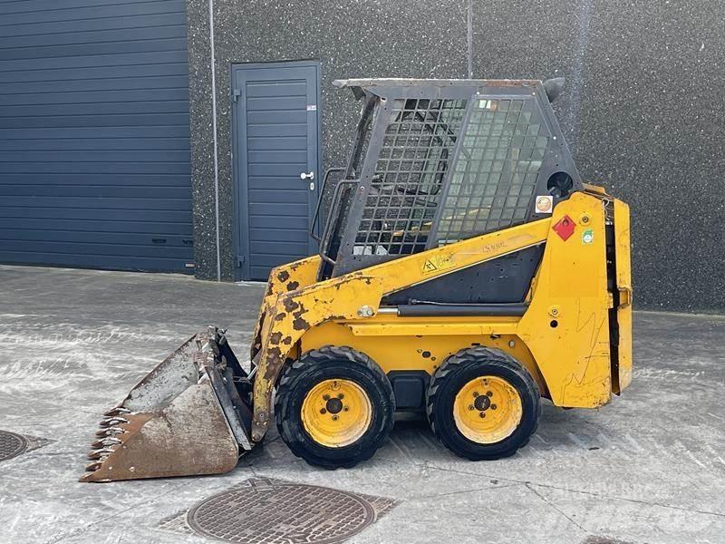 Bobcat S 70  스키드로더