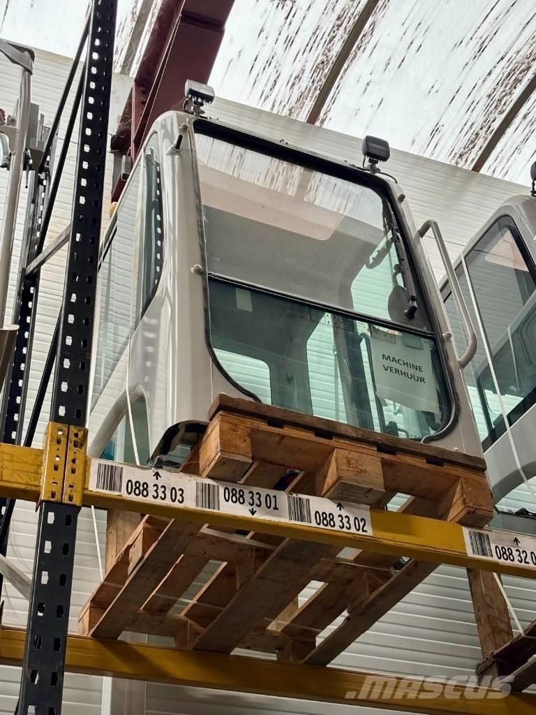 Takeuchi TB 225 소형 굴삭기 7톤 미만