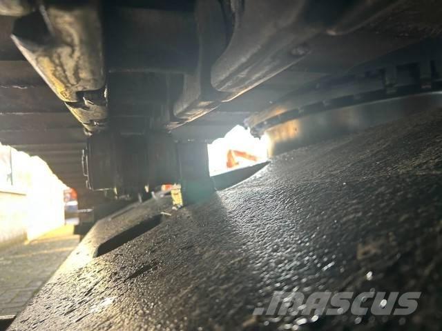 Hitachi ZX 210 LC-5B 대형 굴삭기 29톤 이상