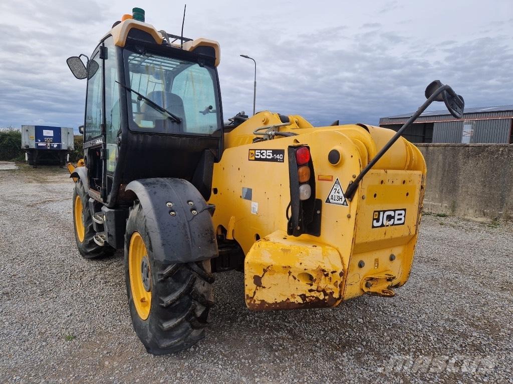 JCB 535-140 텔러 핸들러