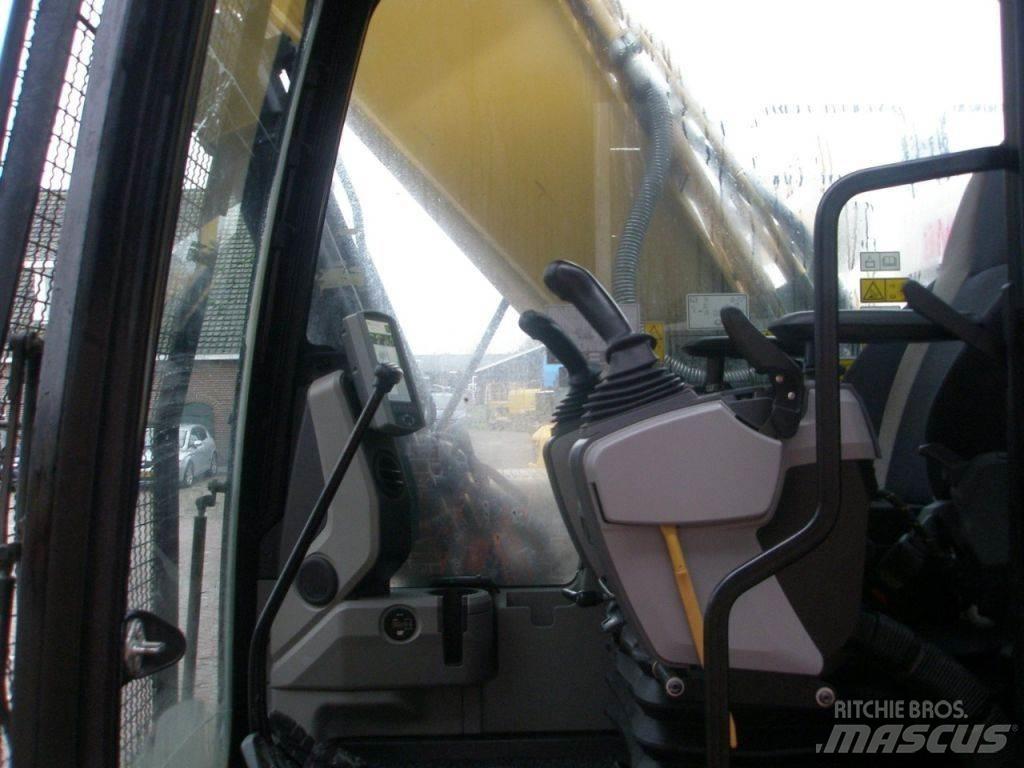 CAT 326FL 대형 굴삭기 29톤 이상