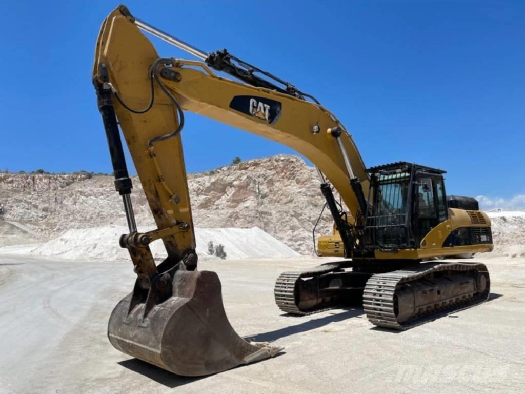 CAT 330 D LN 대형 굴삭기 29톤 이상