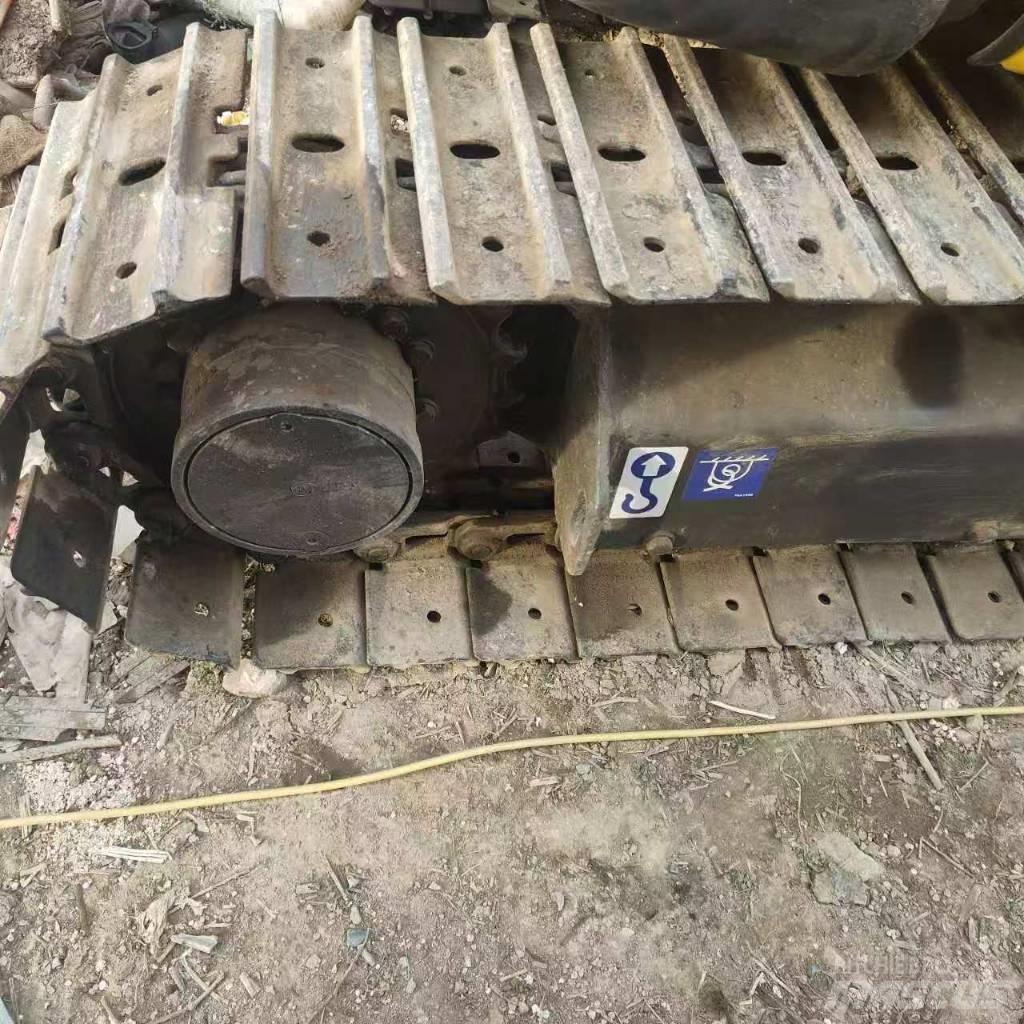 Komatsu PC35 소형 굴삭기 7톤 미만