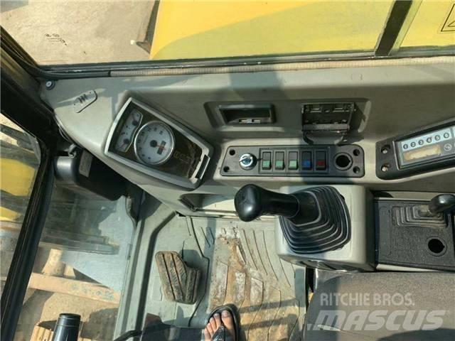 Hyundai R80-7 대형 굴삭기 29톤 이상