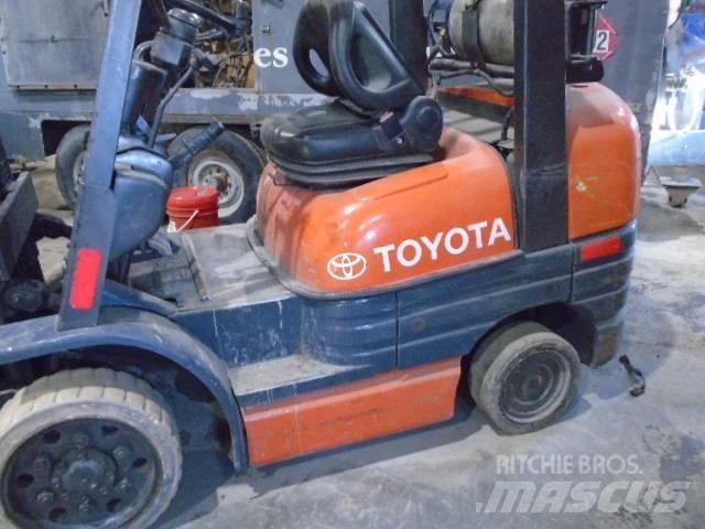 Toyota 52-6 FG U 30 험지용 트럭