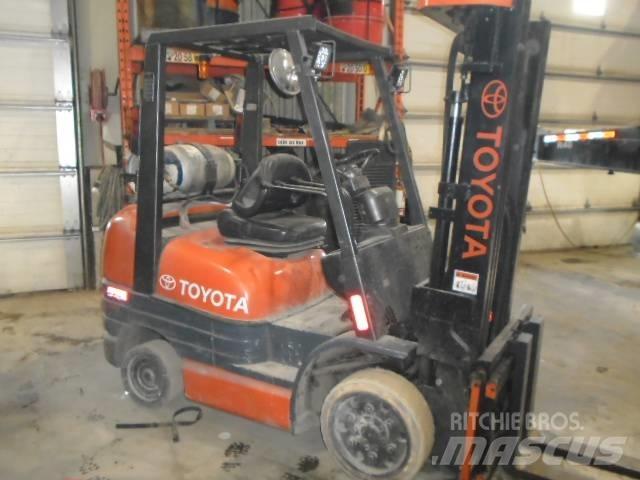 Toyota 52-6 FG U 30 험지용 트럭