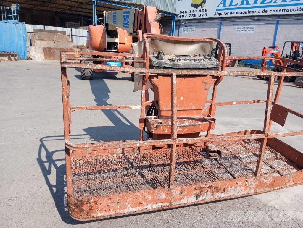 JLG 860 SJ 견인식 전동이동 리프트