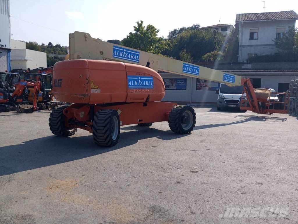 JLG 860 SJ 견인식 전동이동 리프트