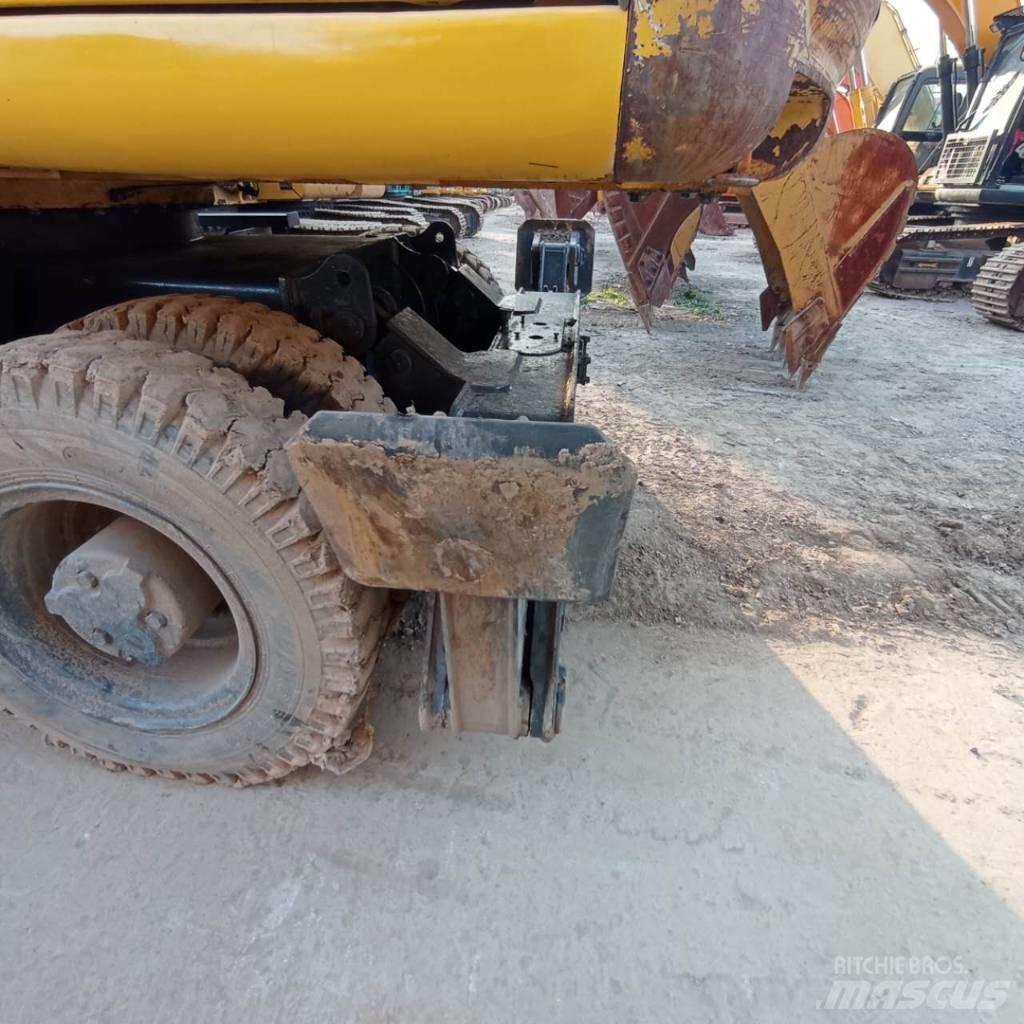 Komatsu PC150W-6  휠 굴삭기