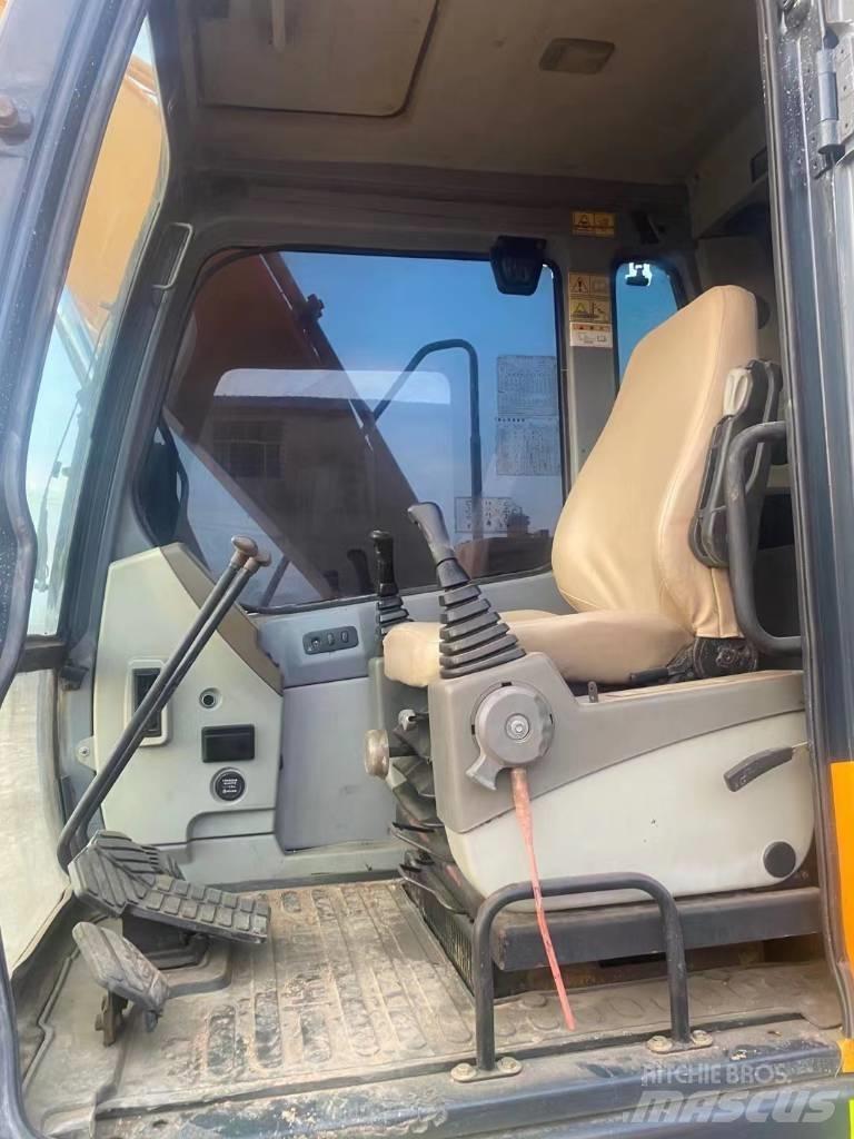 Hyundai R110VS 대형 굴삭기 29톤 이상