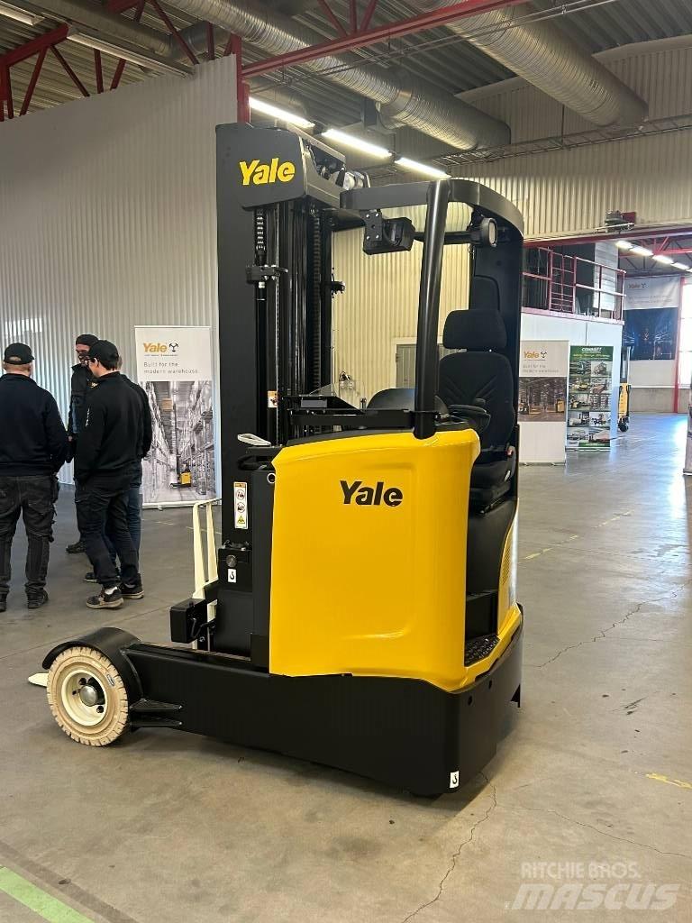 Yale MRO 16 리치 트럭