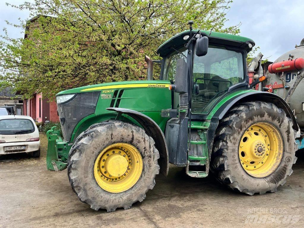 John Deere 7230 R 트랙터