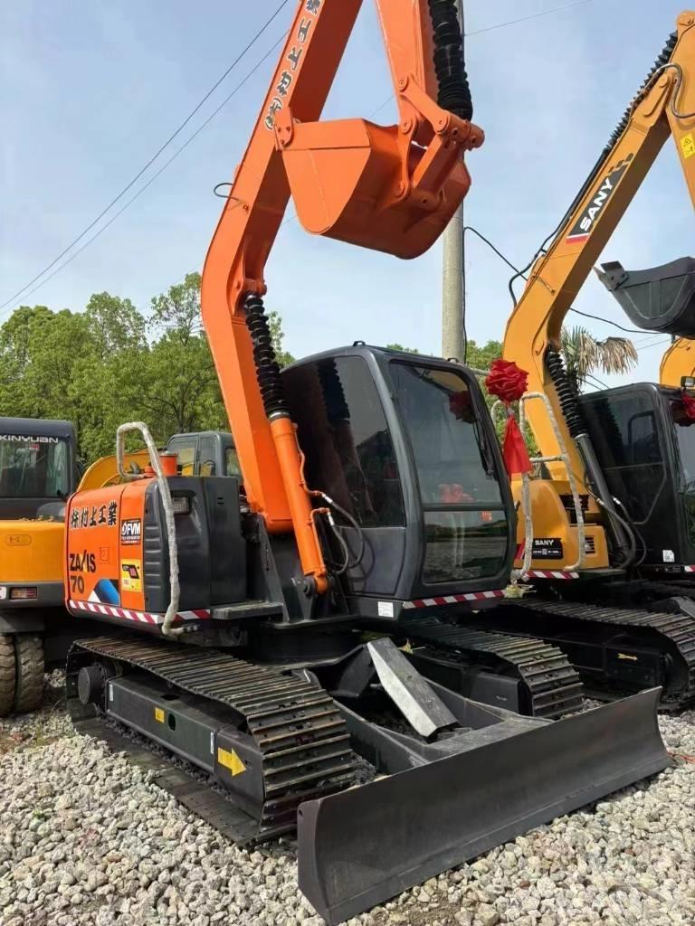 Hitachi ZX 70 대형 굴삭기 29톤 이상