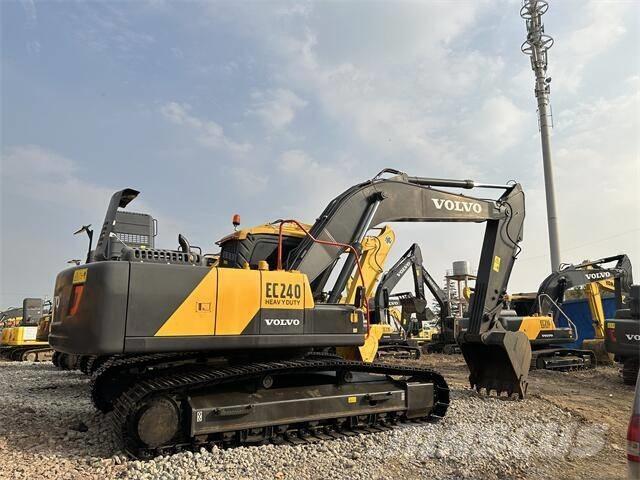Volvo EC240 대형 굴삭기 29톤 이상