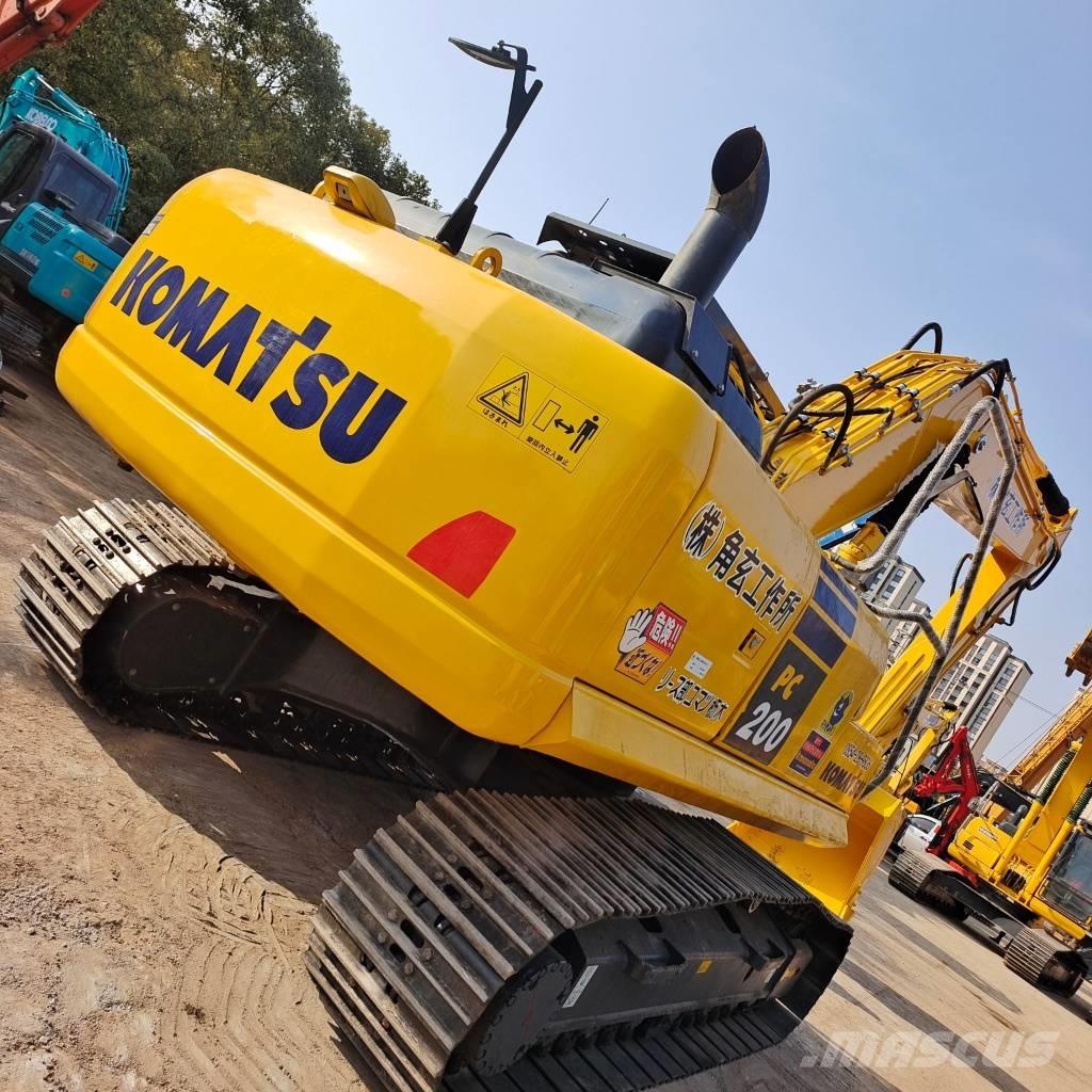 Komatsu PC 200-8 대형 굴삭기 29톤 이상