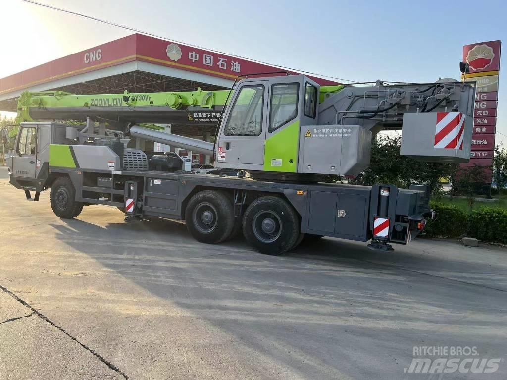 Zoomlion QY25V A/T 크레인