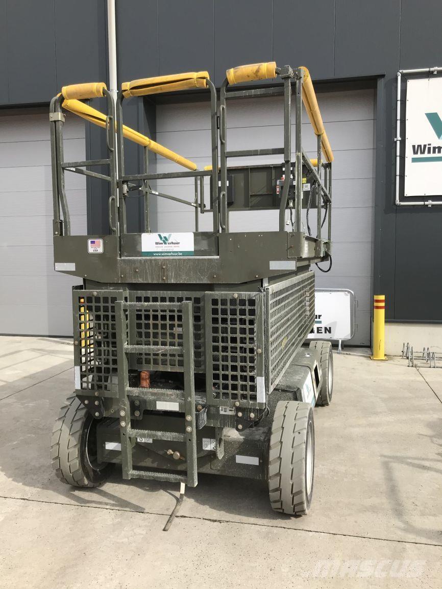 JLG M3369 (4331) 가위형 리프트