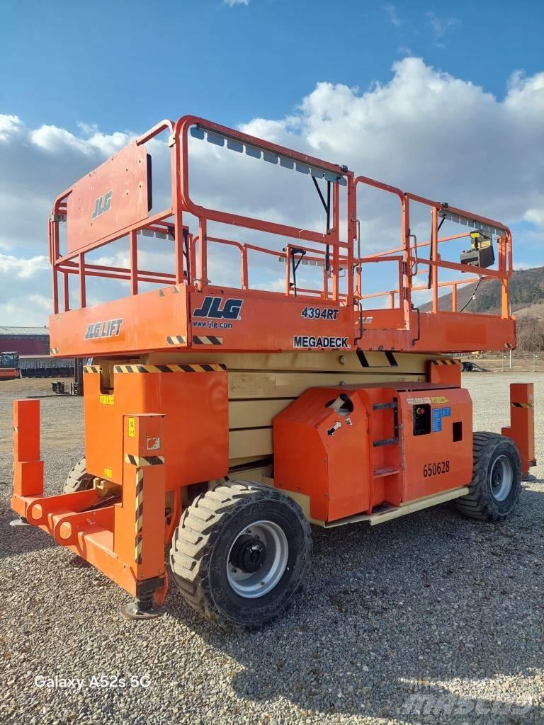 JLG 4394 RT 가위형 리프트