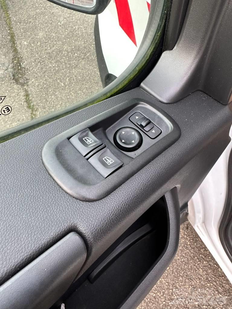 Renault Master 트레일러 탑재 고소작업대