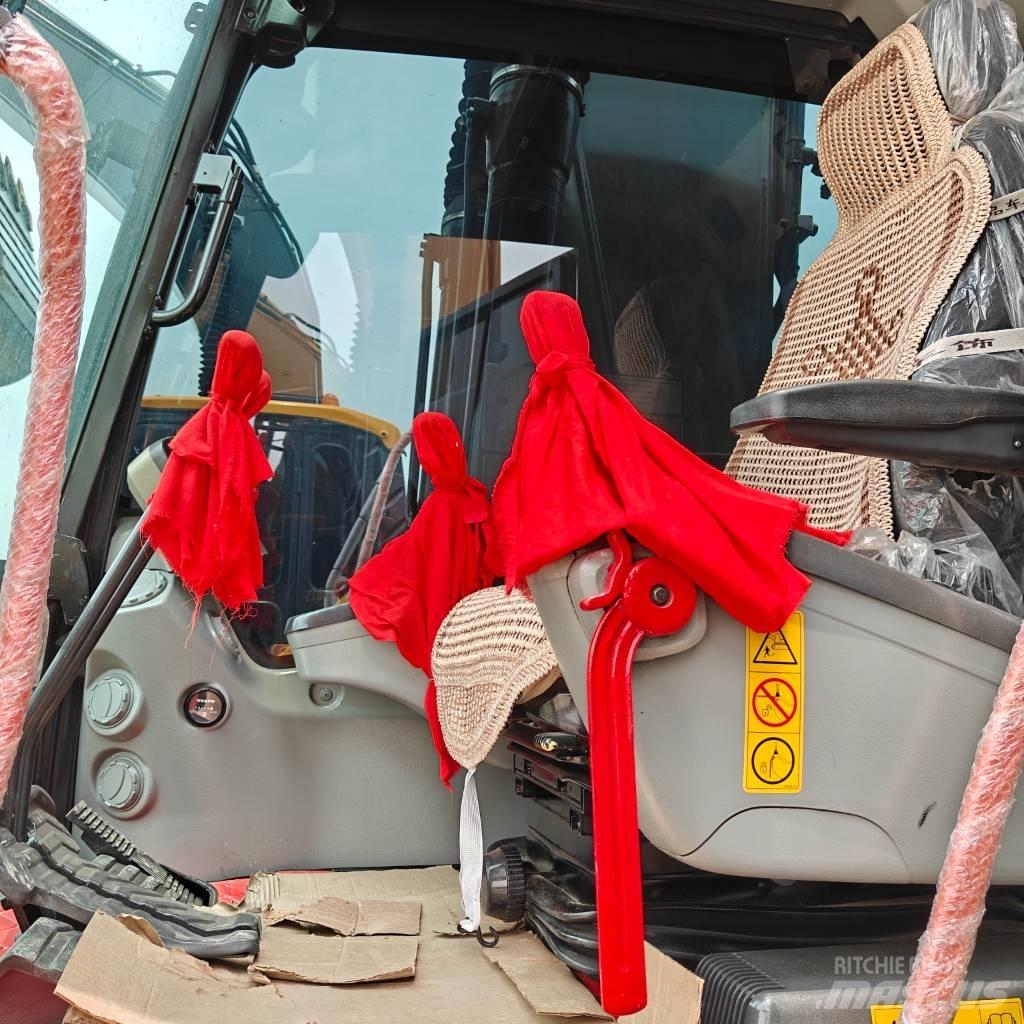 Volvo 220D 대형 굴삭기 29톤 이상