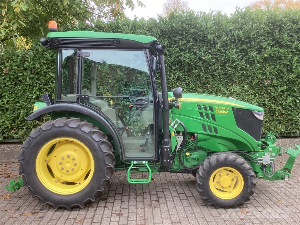 John Deere 5075GV 트랙터