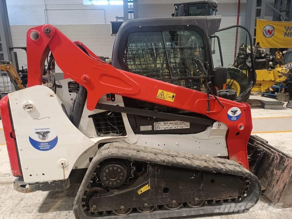 Bobcat T 590  스키드로더