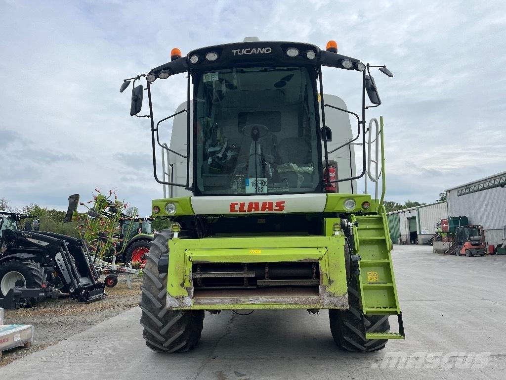 CLAAS Tucano 440 콤바인 수확기