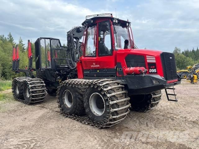 Komatsu 895 원목 포워더